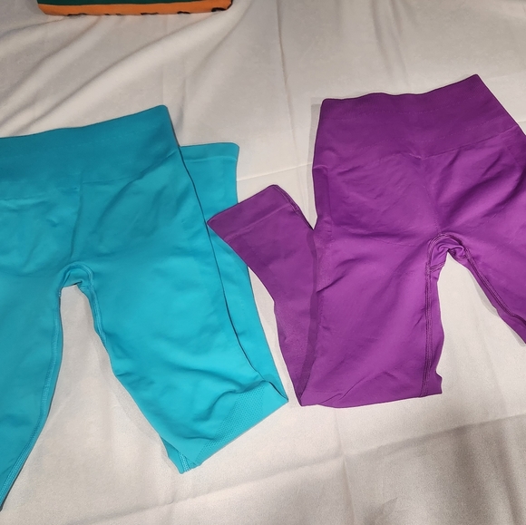 Lululemon bundle - Picture 2 of 4